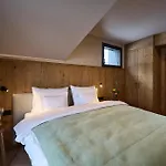 Dorf570 4*